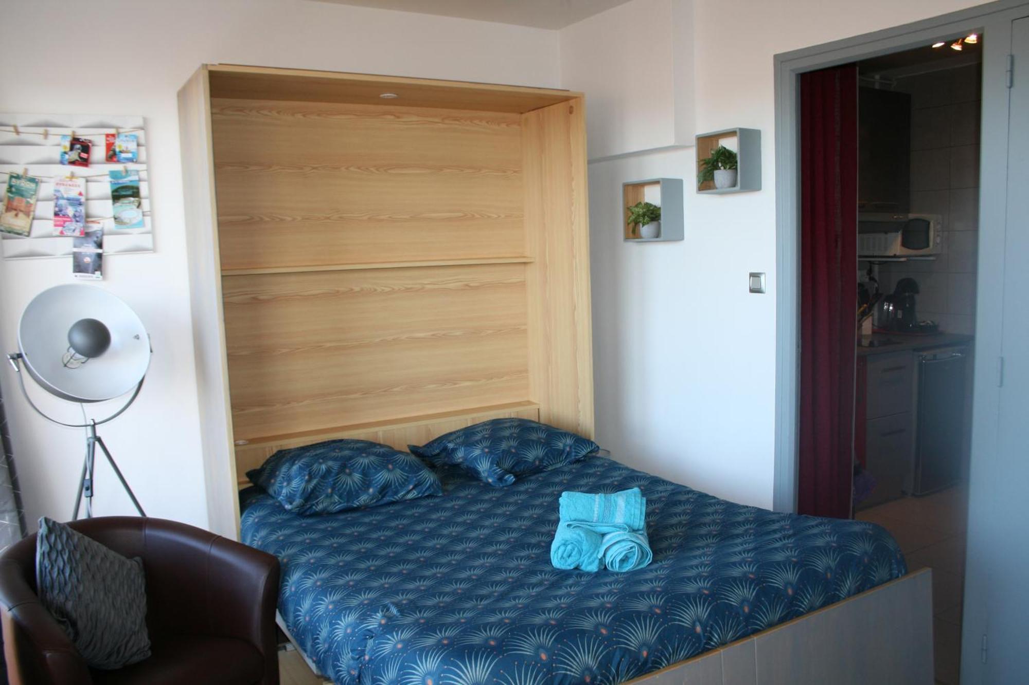 Charmant Studio 20 M De La Plage カネ エクステリア 写真